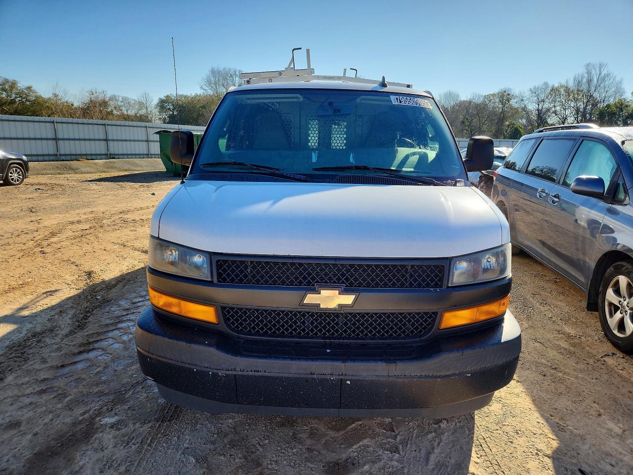 2018 CHEVY Express g VIN 1GCWGBFGXJ1339785 photo 5