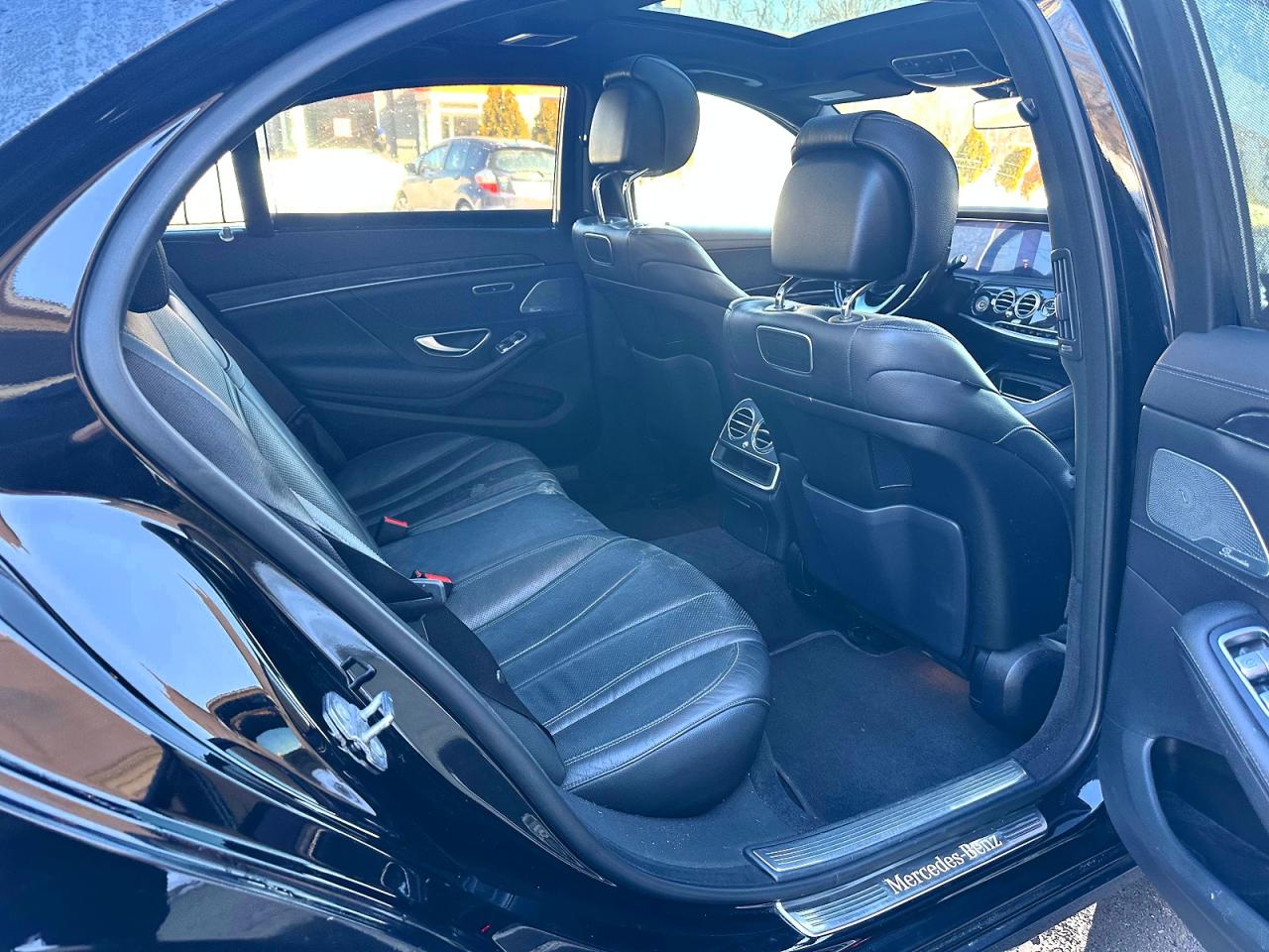2019 Mercedes-Benz S class VIN WDDUG6EB4KA439487 photo 6