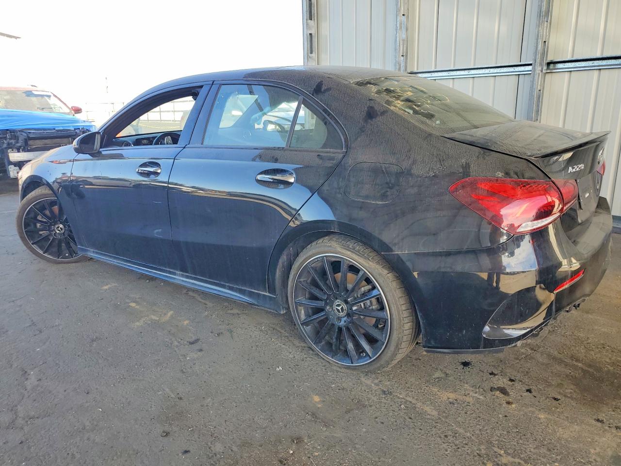 2022 Mercedes-Benz A-class VIN W1K3G4EB3NJ372482 photo 2