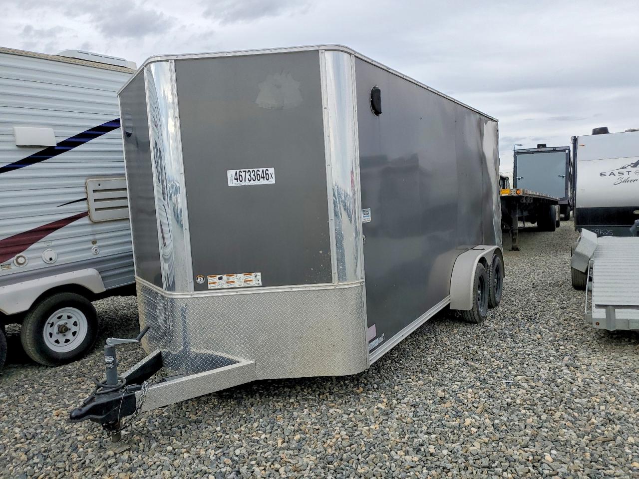 2024 R Trailer VIN 55ZR1EB21R1012111 photo 2