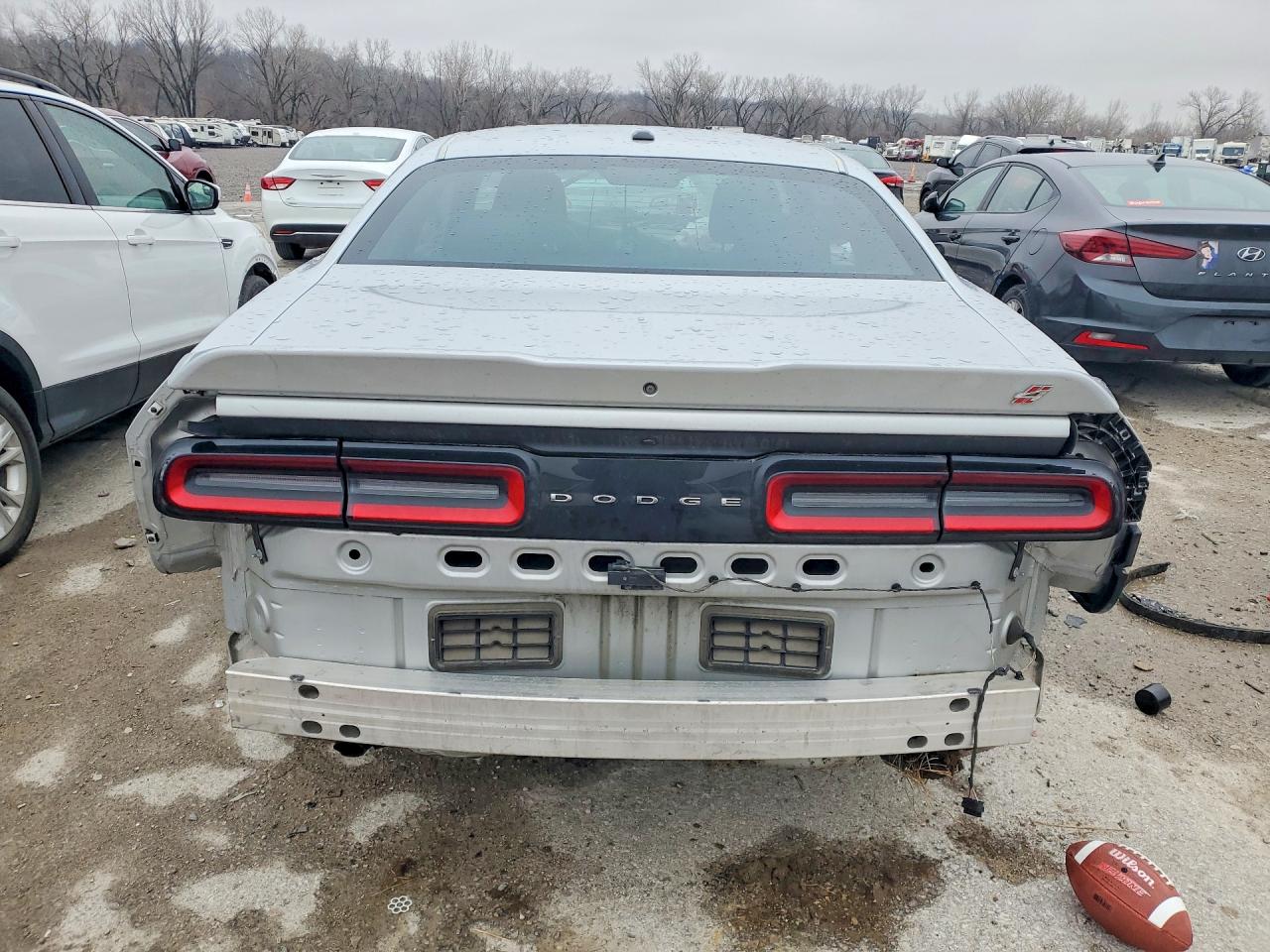 2019 Dodge Challenger VIN 2C3CDZGG6KH684824 photo 6