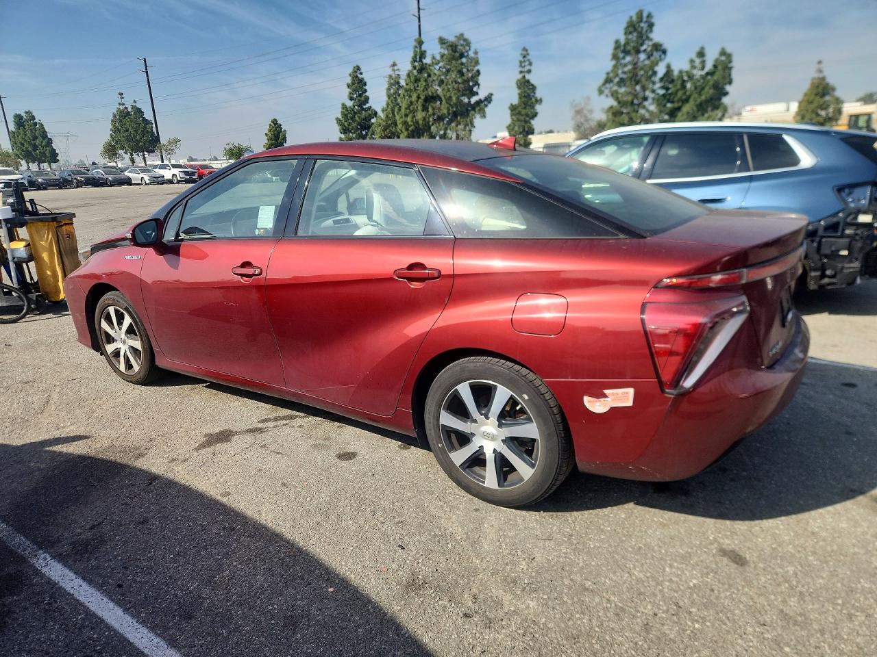 2019 Toyota Mirai VIN JTDBVRBD6KA007241 photo 2