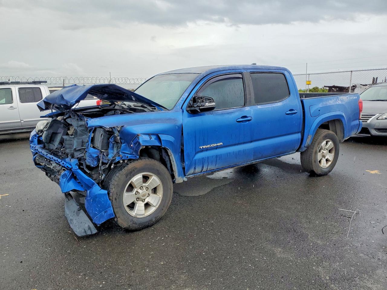 2018 Toyota Tacoma VIN 3TMAZ5CNXJM056234 photo 1