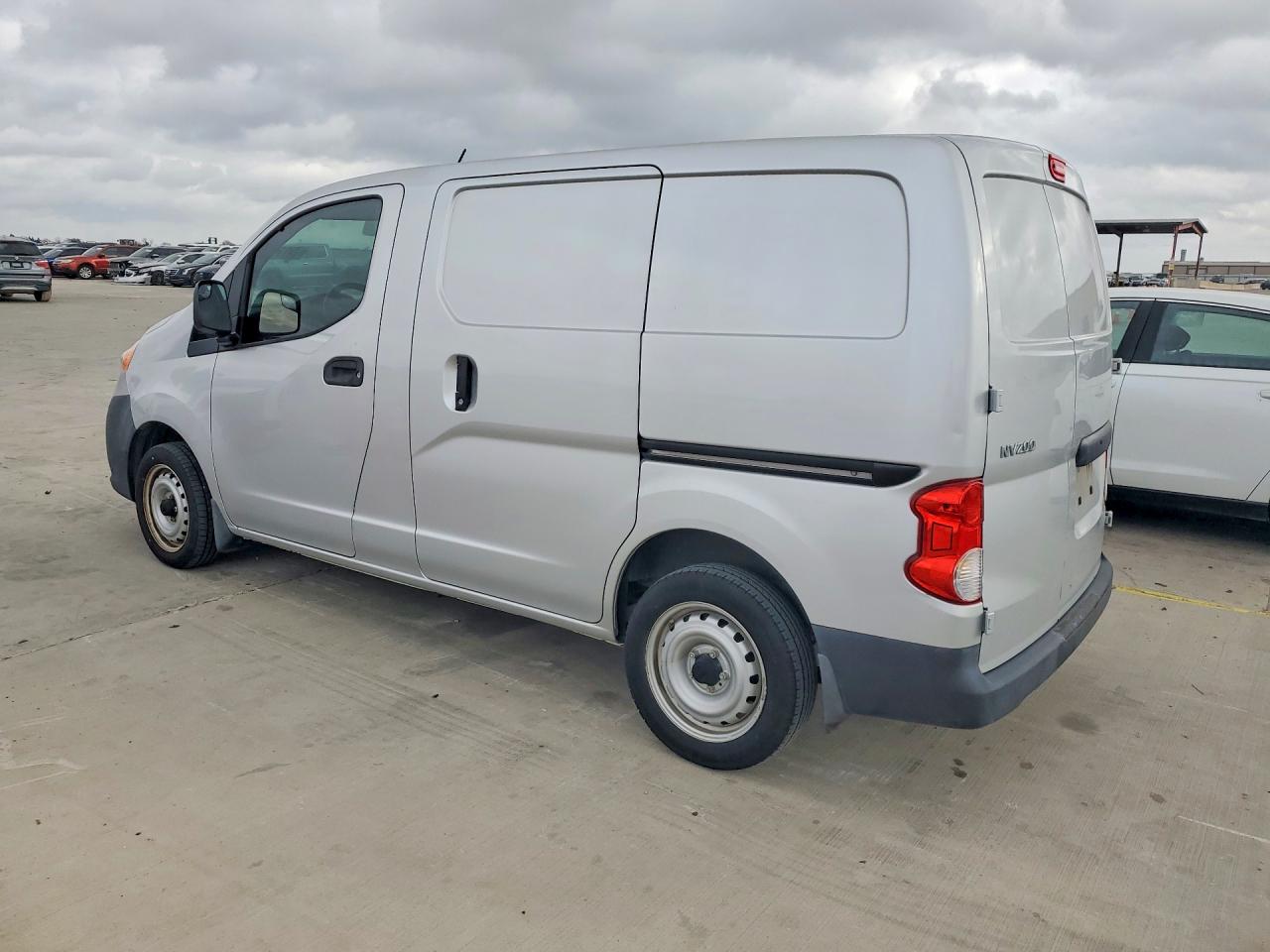 2015 Nissan Nv200 unk VIN 3N6CM0KN6FK720217 photo 2