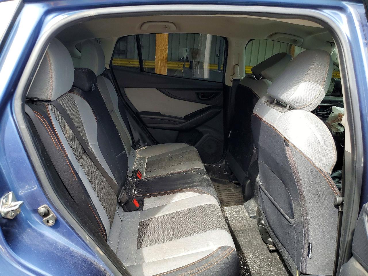 2018 Subaru Crosstrek VIN JF2GTADC2JH262915 photo 10