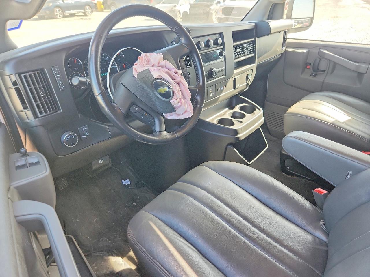 2023 CHEV Express VIN 1GCWGAFP5P1104603 photo 8