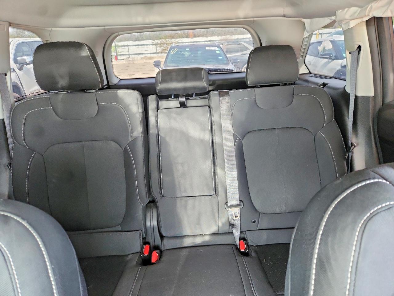 2023 Jeep Grand cher VIN 1C4RJGAG0P8902880 photo 10