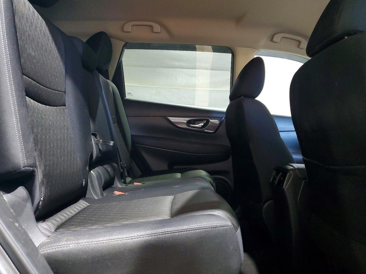 2018 Rogue VIN KNMAT2MV1JP541547 photo 11