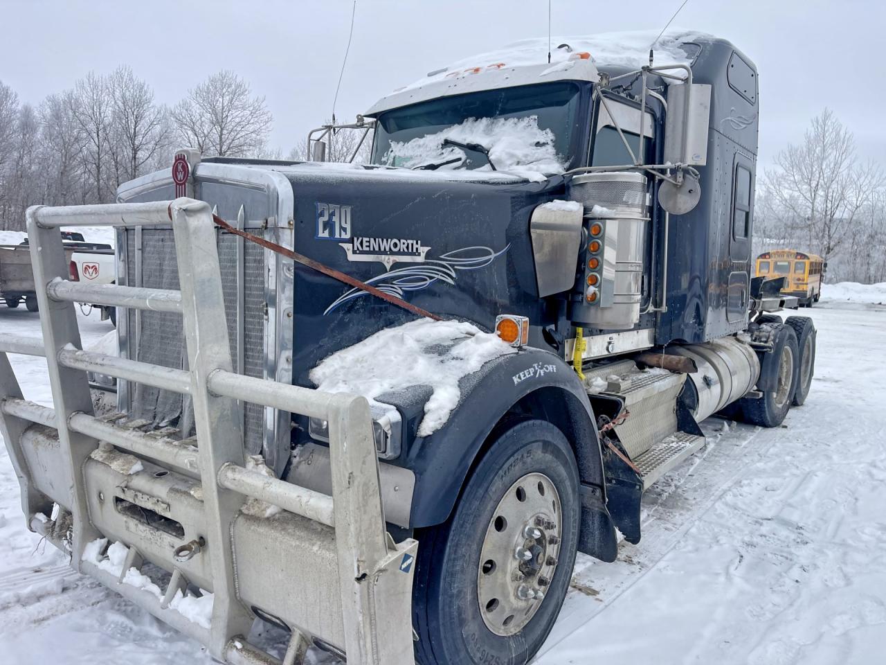 2017 KENWORTH All other VIN 1XKWD40X3HJ984841 photo 2