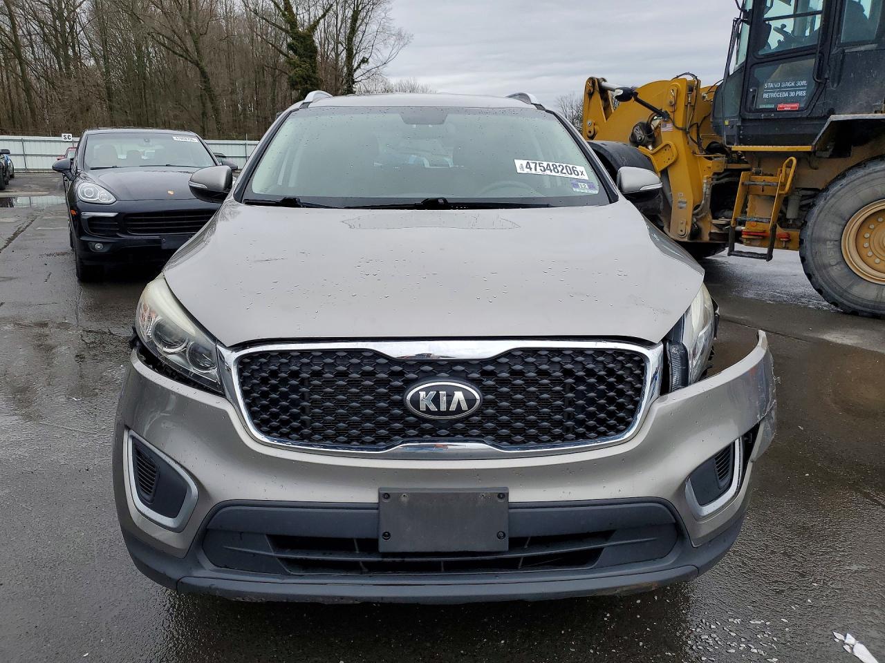 2017 Kia Sorento VIN 5XYPG4A31HG301151 photo 5