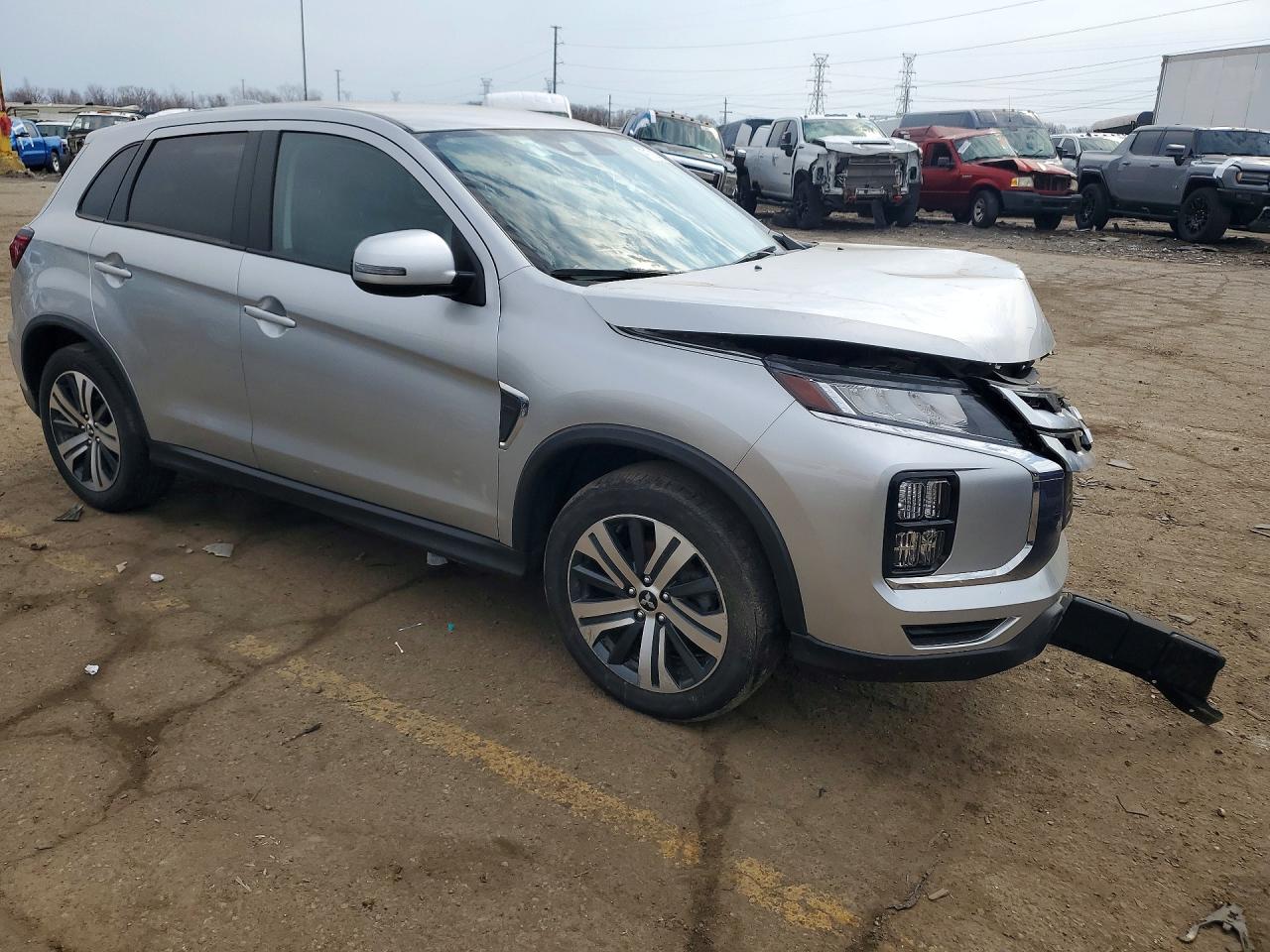 2024 Mitsubishi Outlander VIN JA4ARUAU8RU011847 photo 4