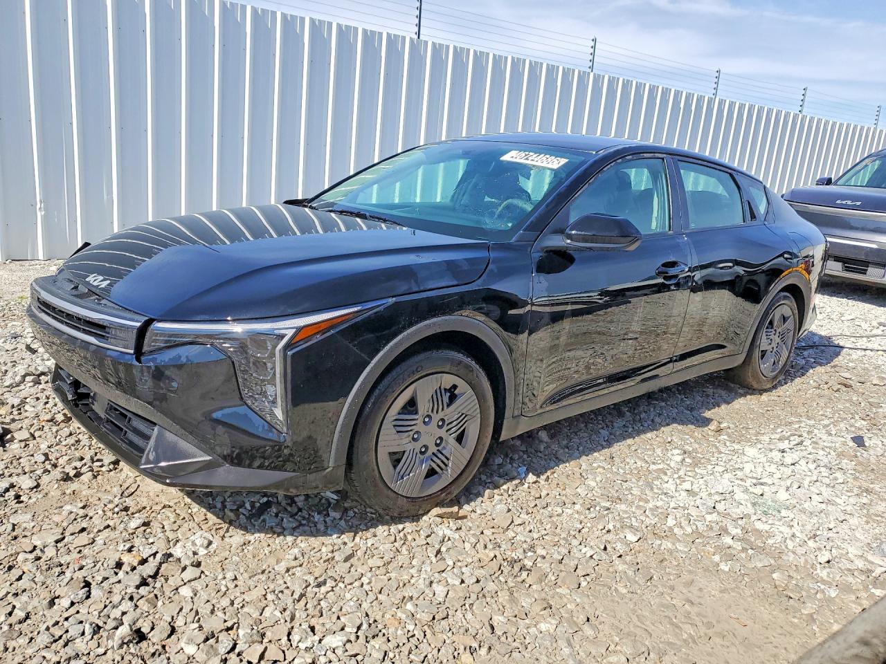 2025 Kia K4 lx VIN 3KPFT4DE0SE241355 photo 1