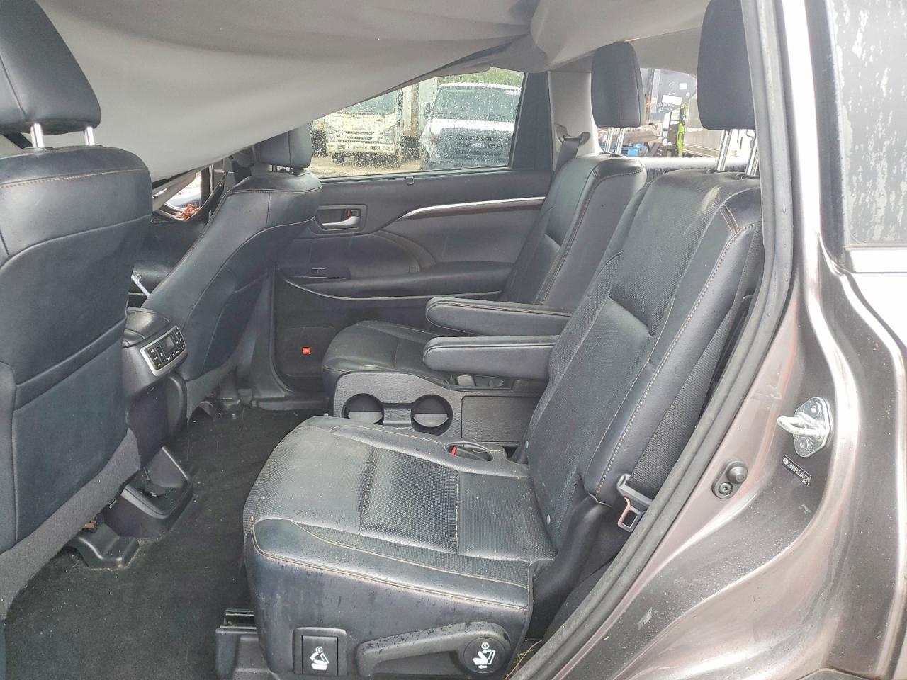 2014 Toyota Highlander VIN 5TDDKRFH2ES006335 photo 11