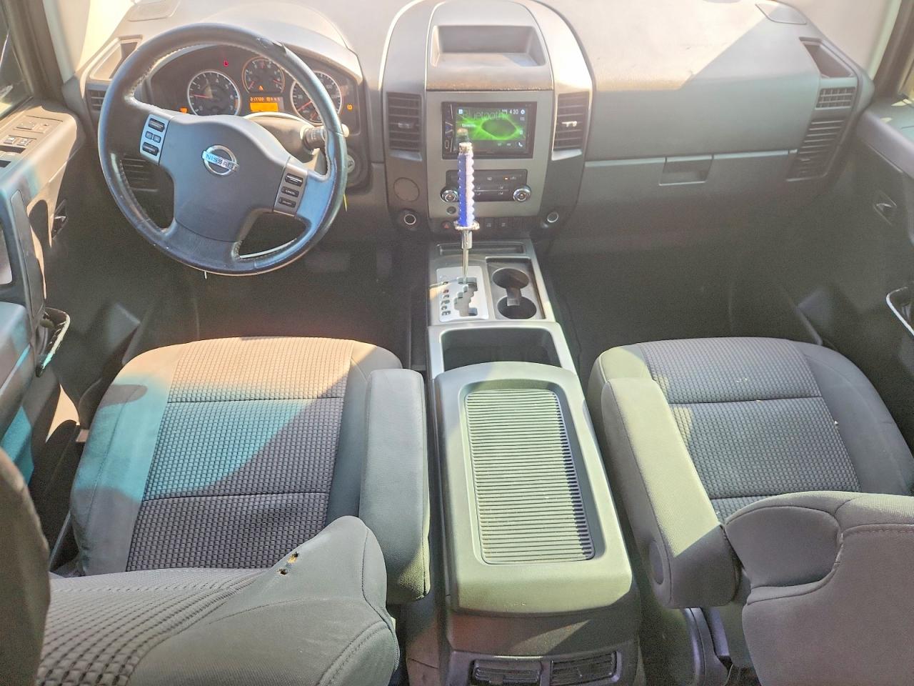 2011 Nissan TITAN VIN 1N6BA0EDXBN320270 photo 8