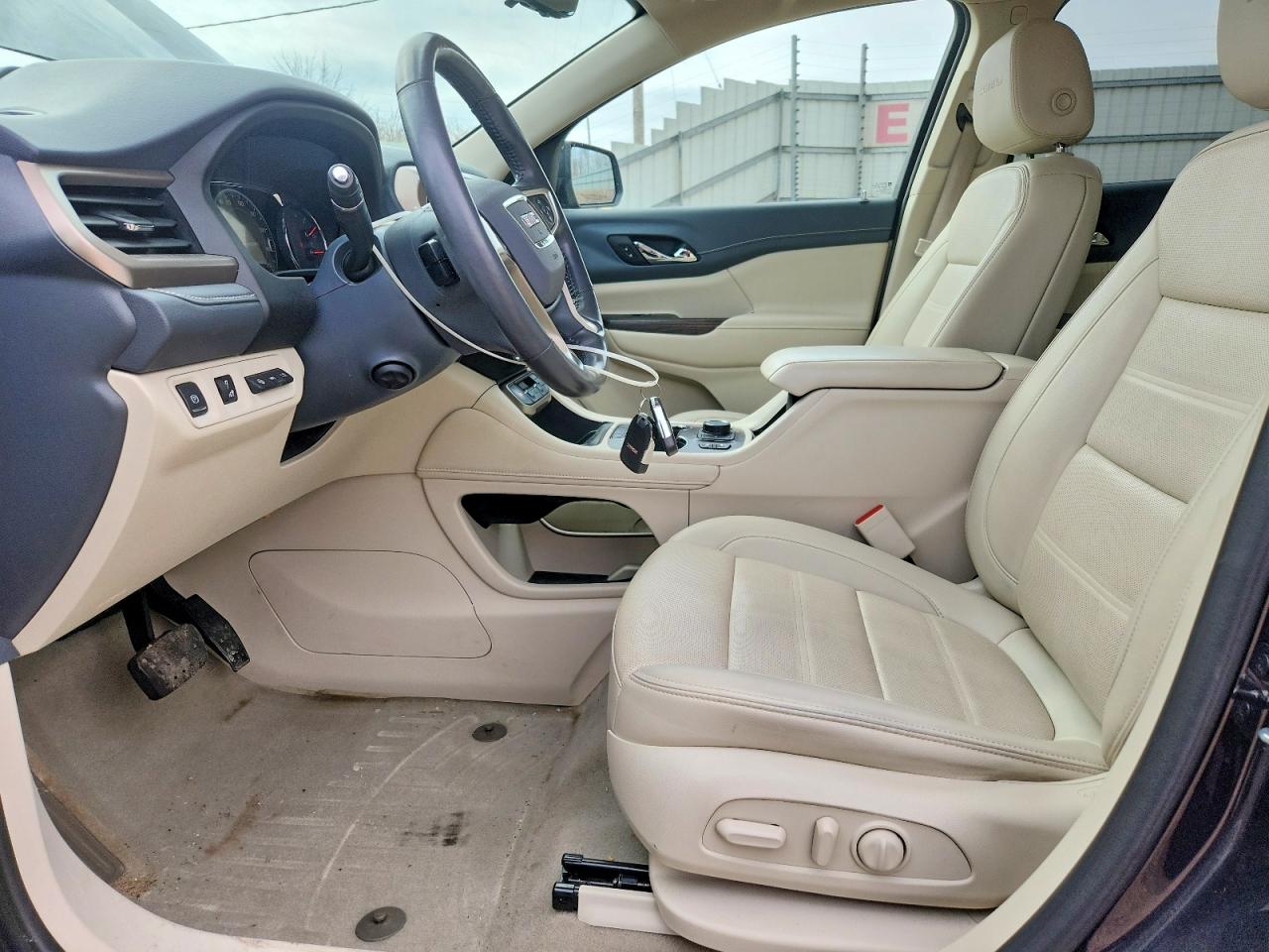 2022 GMC Acadia den VIN 1GKKNXLS0NZ148432 photo 7