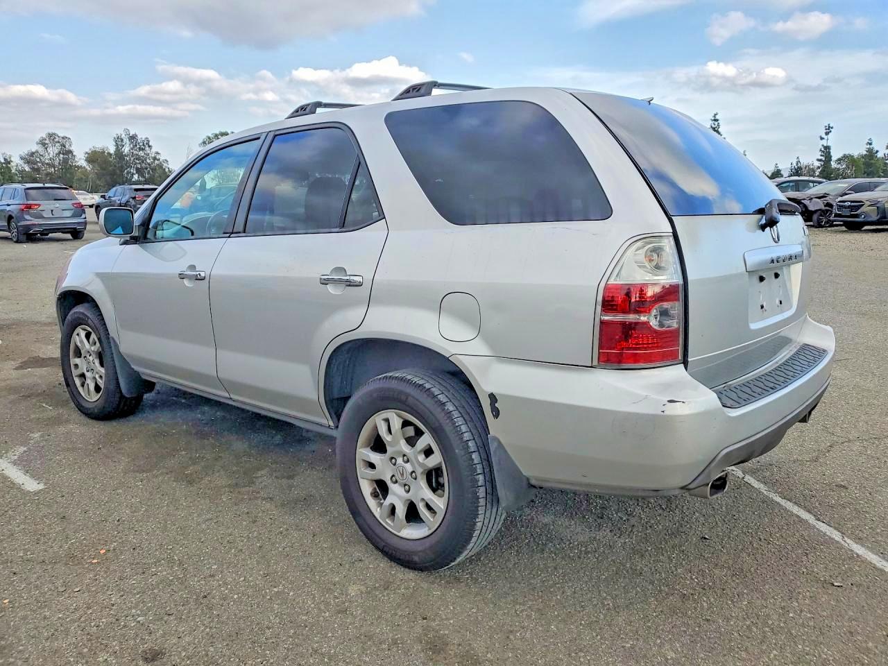 2005 Acura Mdx VIN 2HNYD18625H513687 photo 2