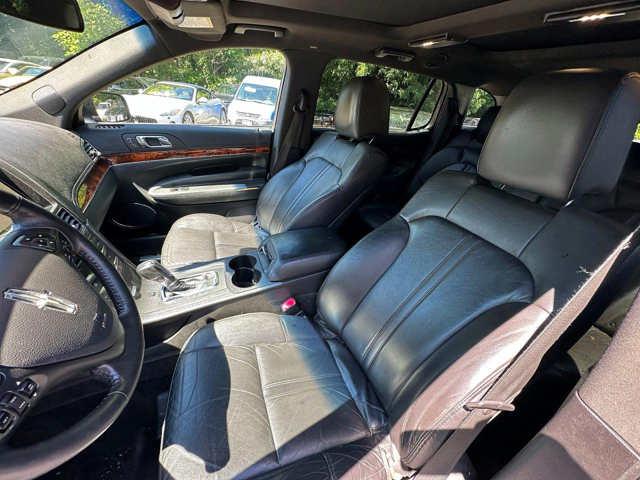 2017 Lincoln Mkt VIN 2LMHJ5NK3HBL01668 photo 12