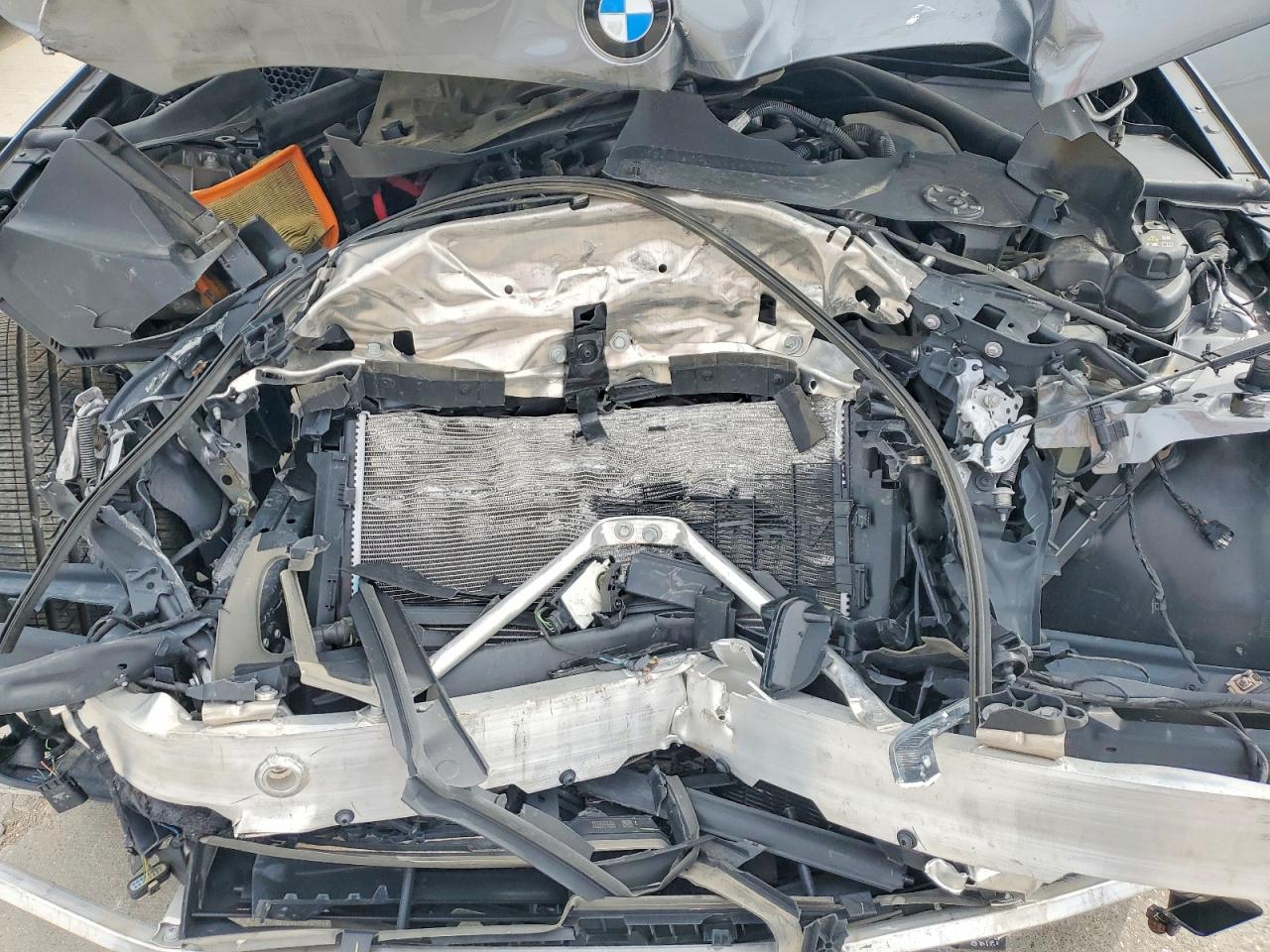 2024 BMW 3 series VIN 3MW69FF01R8D92674 photo 11