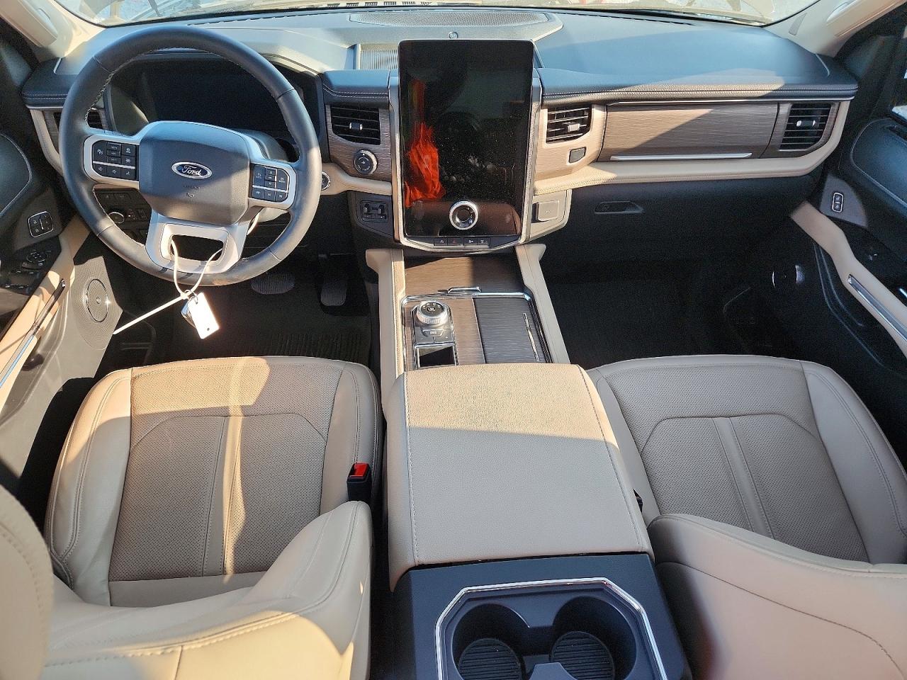 2024 Ford Expedition VIN 1FMJU1K81REA97903 photo 8