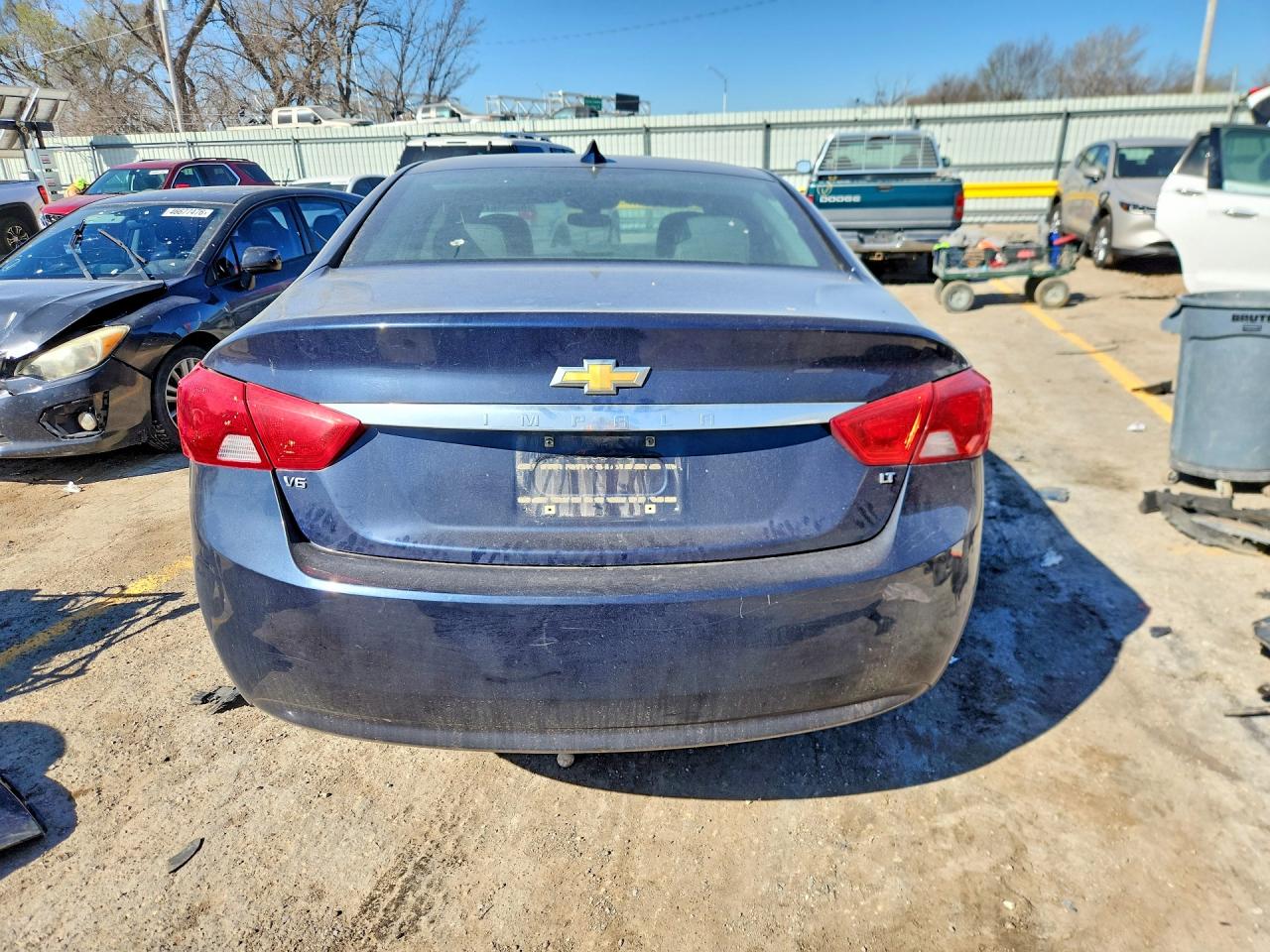 2017 Chevrolet Impala VIN 2G1105S31H9170628 photo 6
