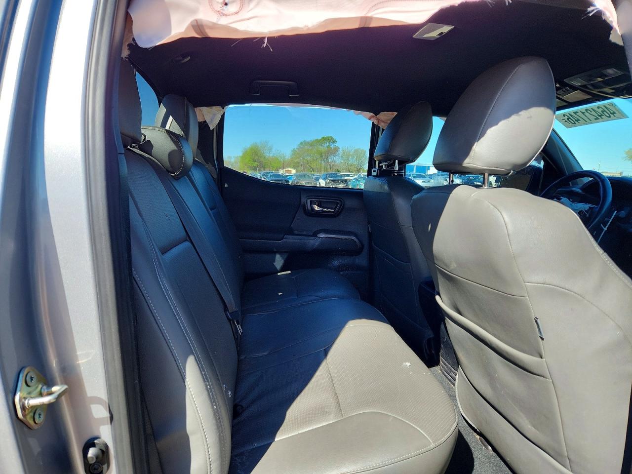 2017 Toyota Tacoma VIN 5TFCZ5AN8HX077826 photo 10