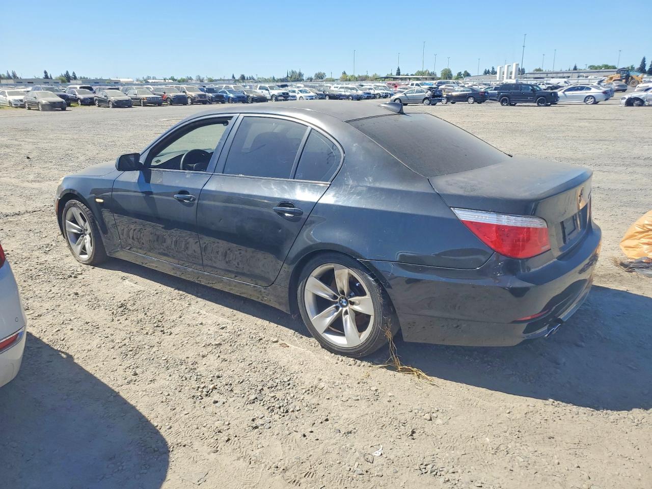 2008 BMW 5 series VIN WBANU53568C114607 photo 2