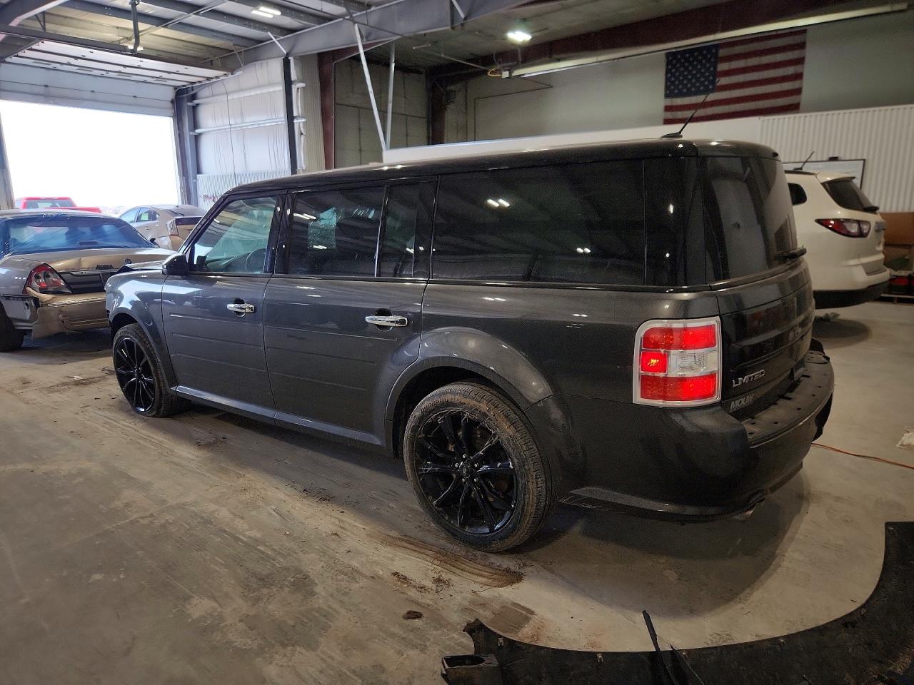 2019 Ford Flex VIN 2FMHK6D84KBA09555 photo 2