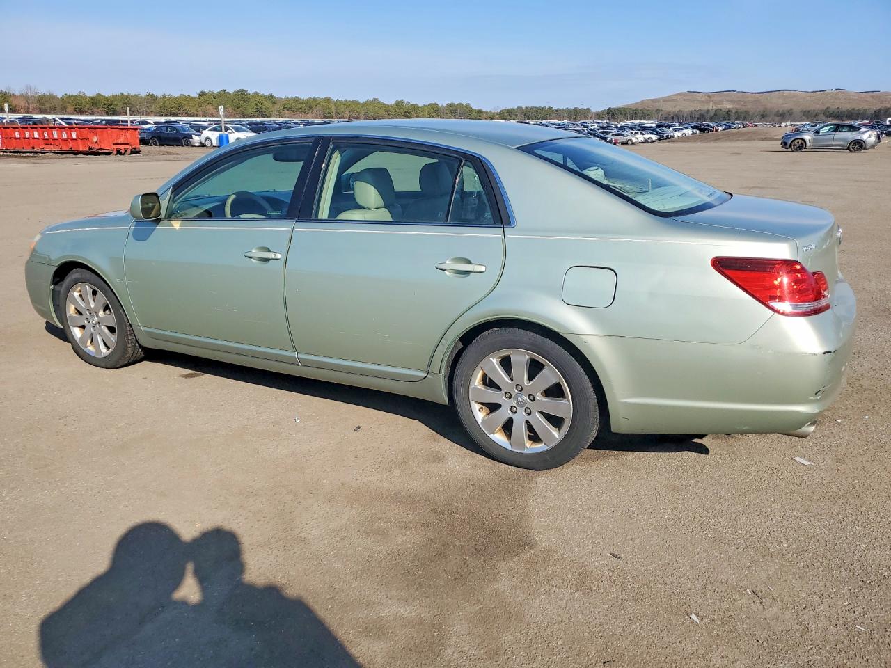 2006 TOYT Avalon VIN 4T1BK36B26U113524 photo 2
