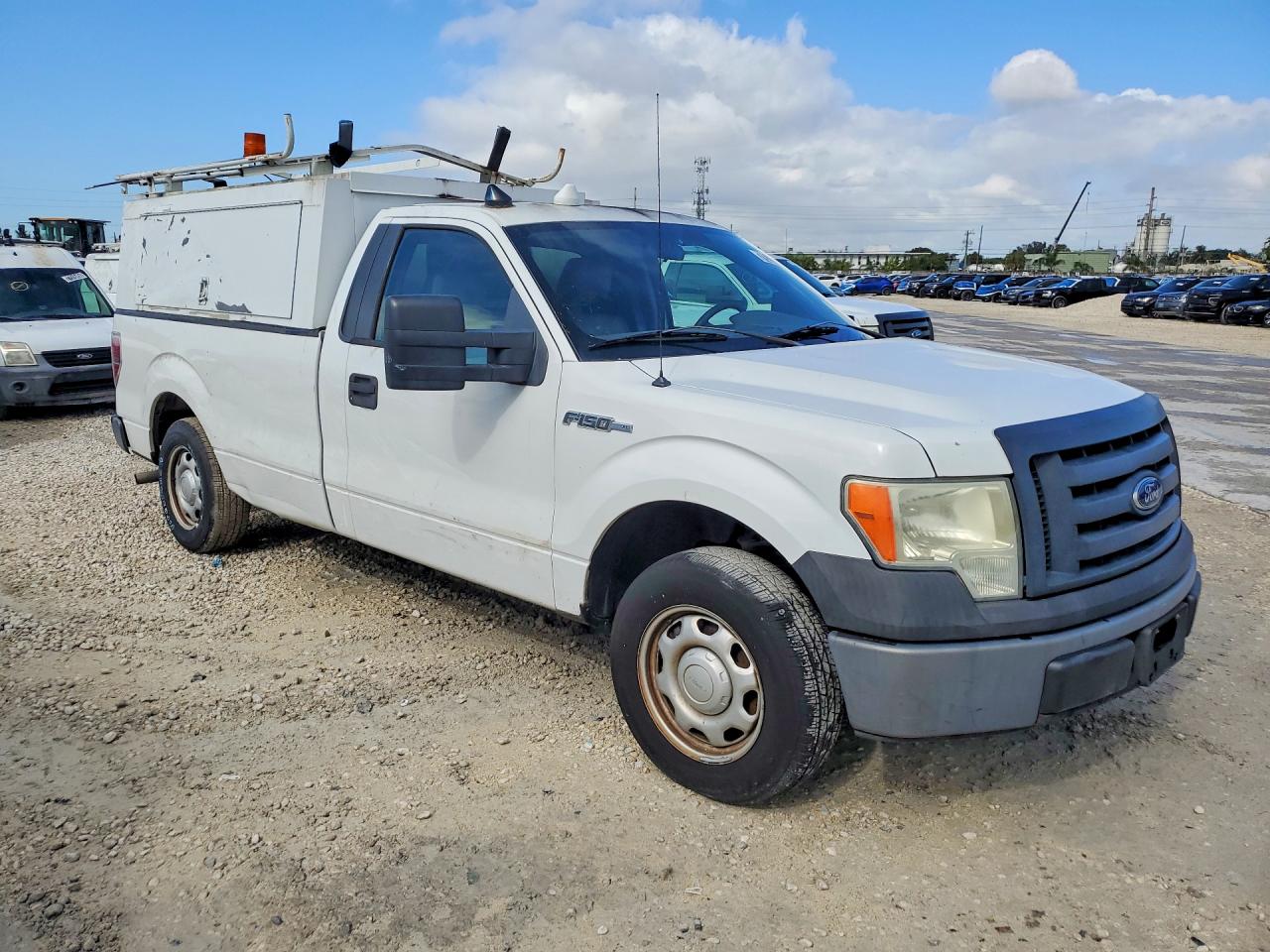 2010 Ford F150 VIN 1FTMF1CW6AKC08685 photo 4