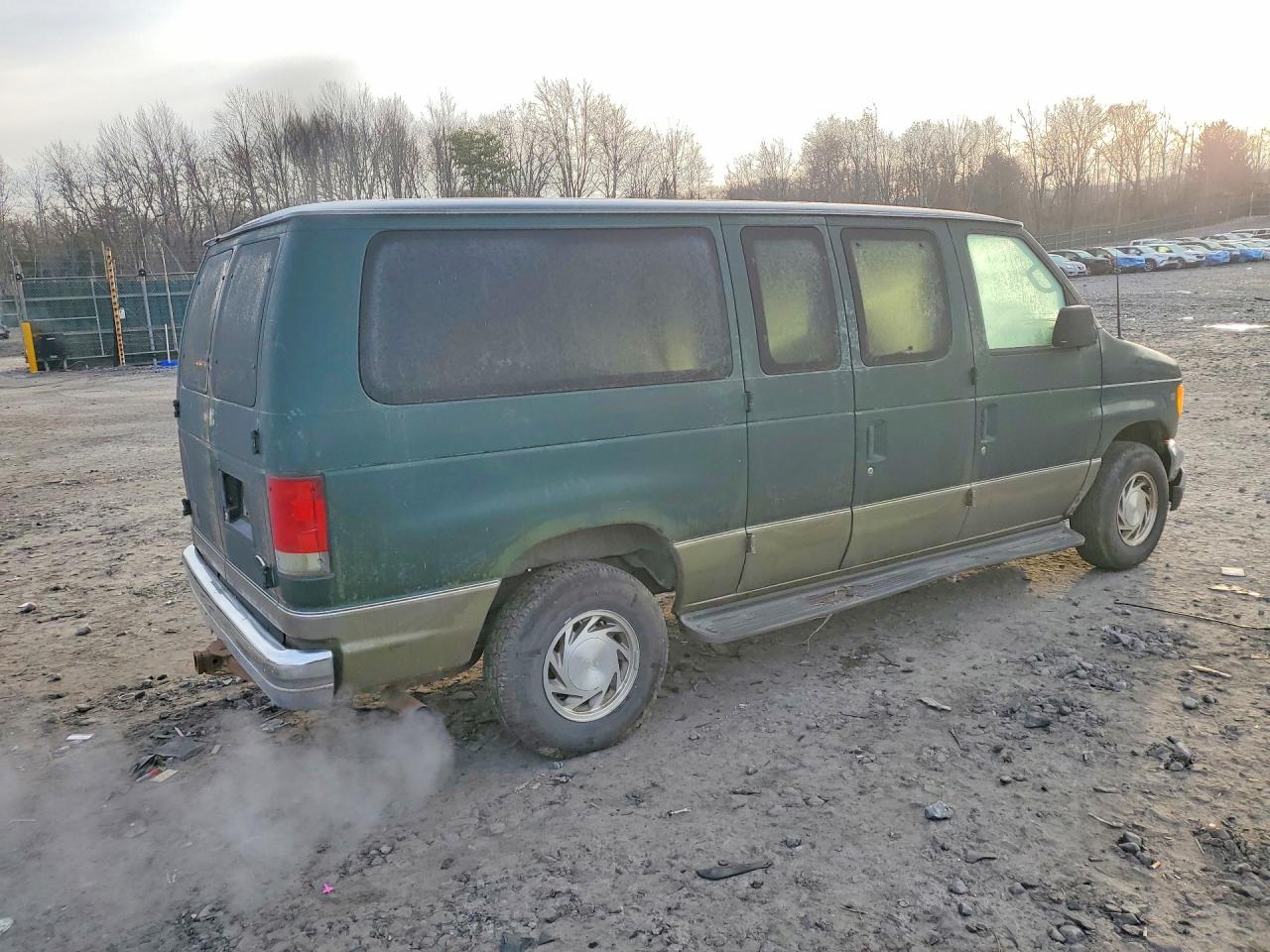 2001 Ford Econoline VIN 1FMRE11L91HA70683 photo 3