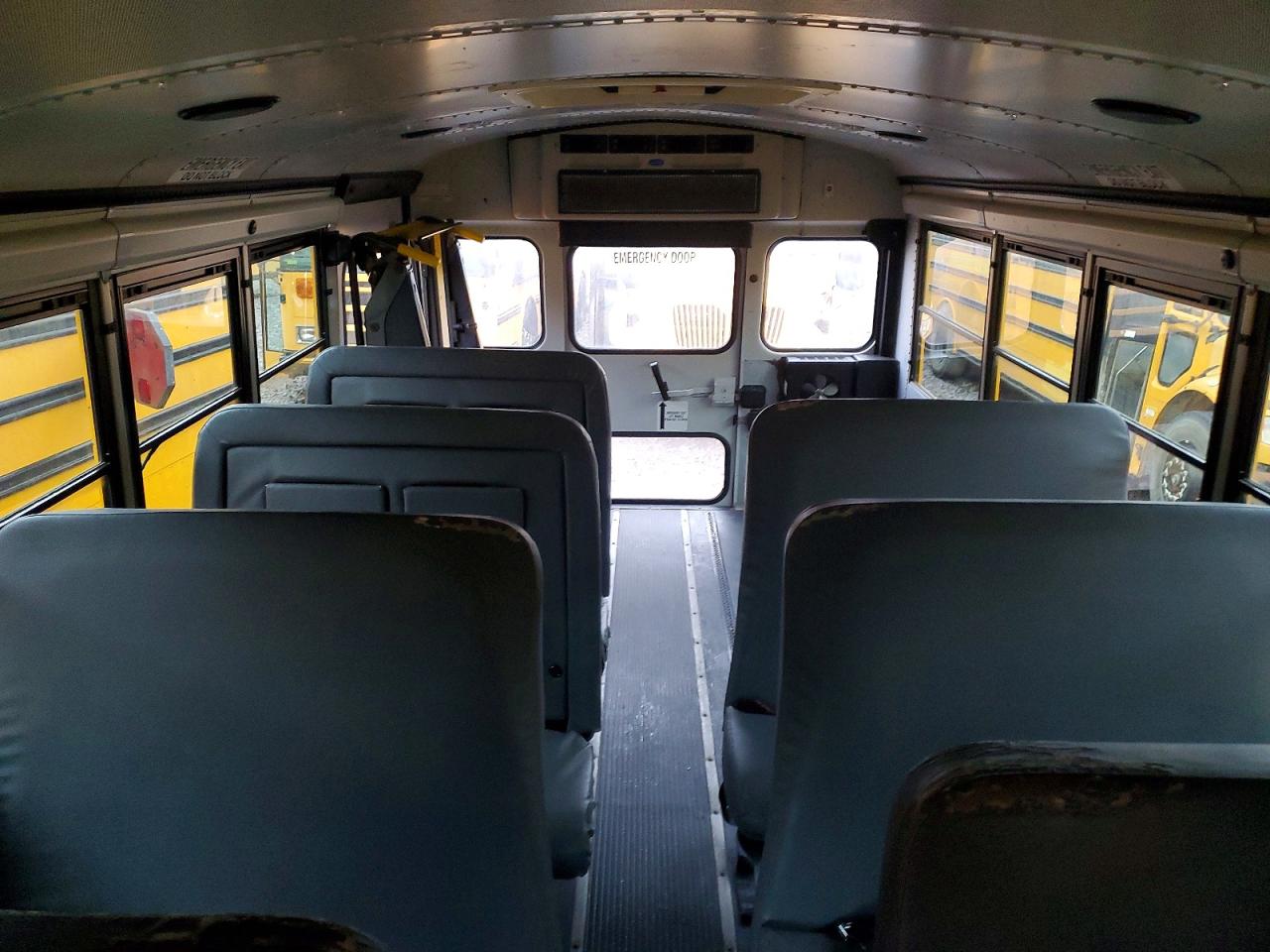 2010 THOMAS Express VIN 1GB6G3AG4A1157873 photo 6