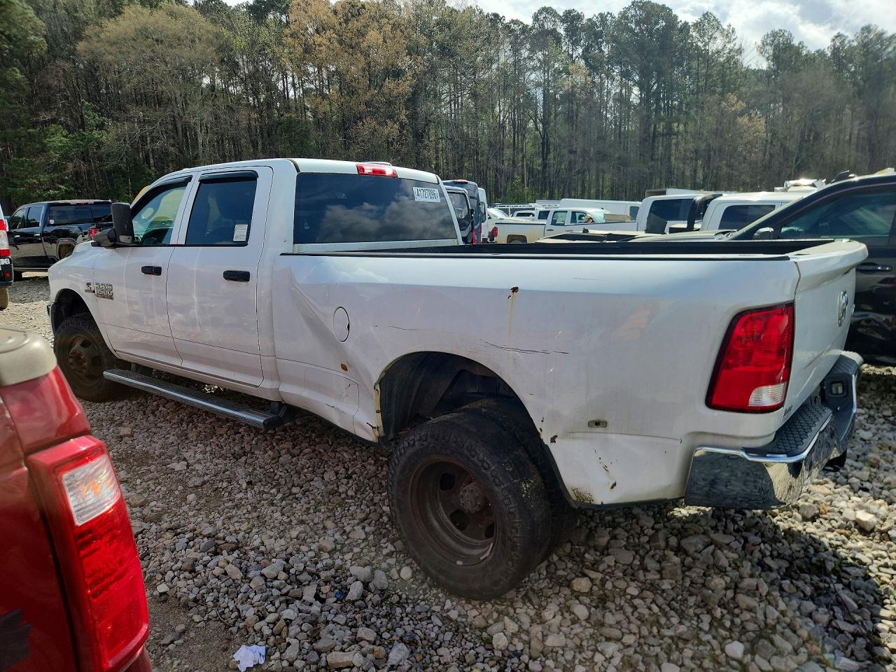 2018 Ram All models VIN 3C63RRGL5JG319180 photo 2