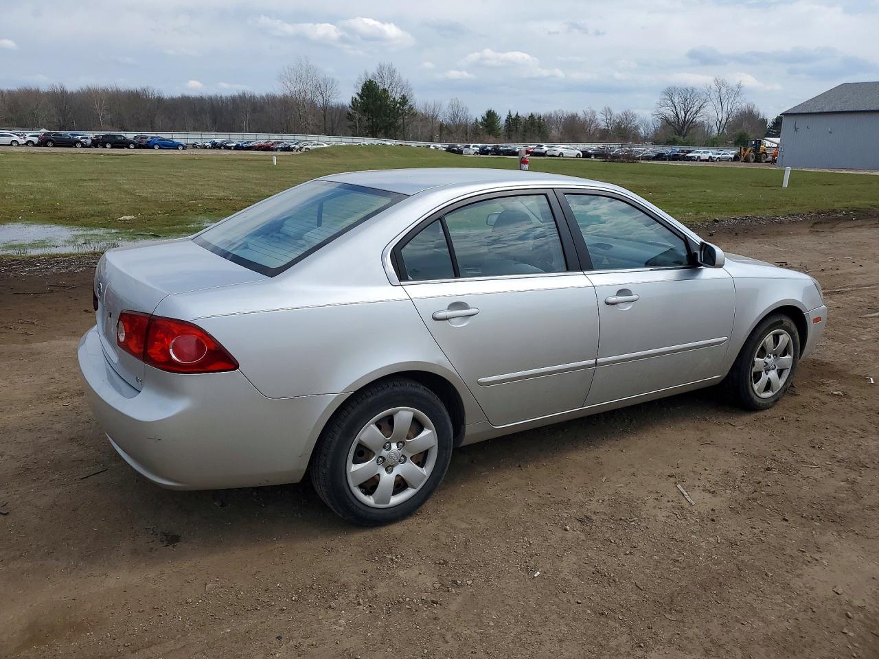2007 Kia Optima VIN KNAGE123875094815 photo 3