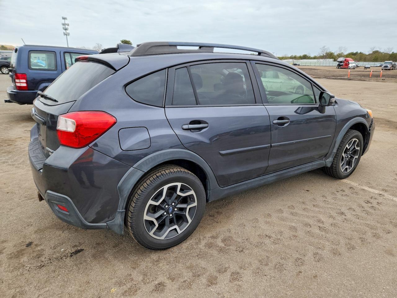 2016 Subaru Crosstrek VIN JF2GPANC3G8205098 photo 3