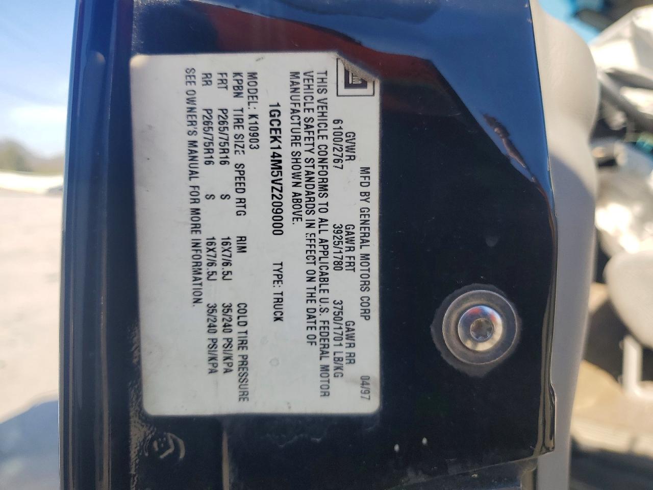 1997 Chevrolet Gmt VIN 1GCEK14M5VZ209000 photo 12