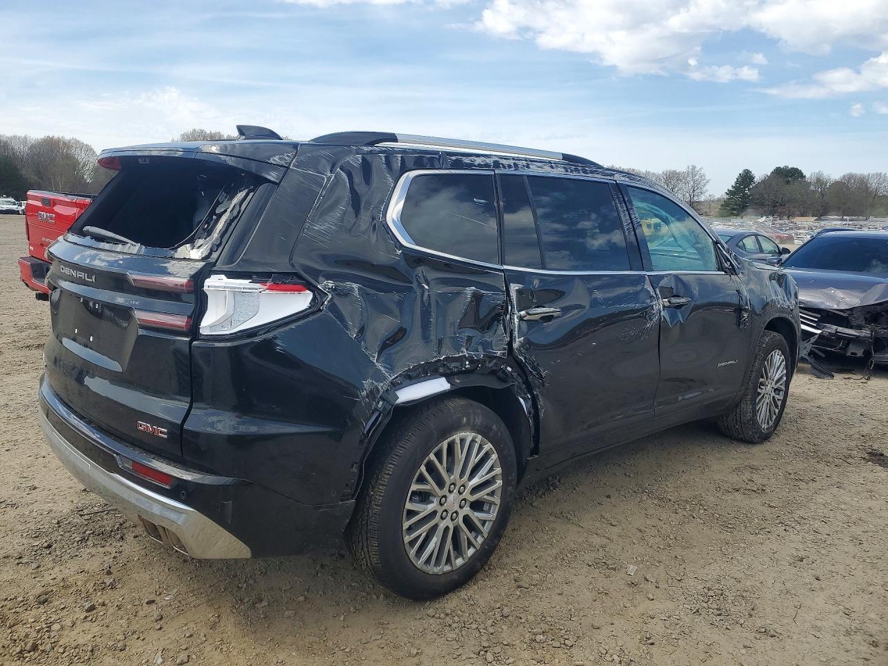 2026 GMC Acadia den VIN 1GKENLKS8TJ190043 photo 3