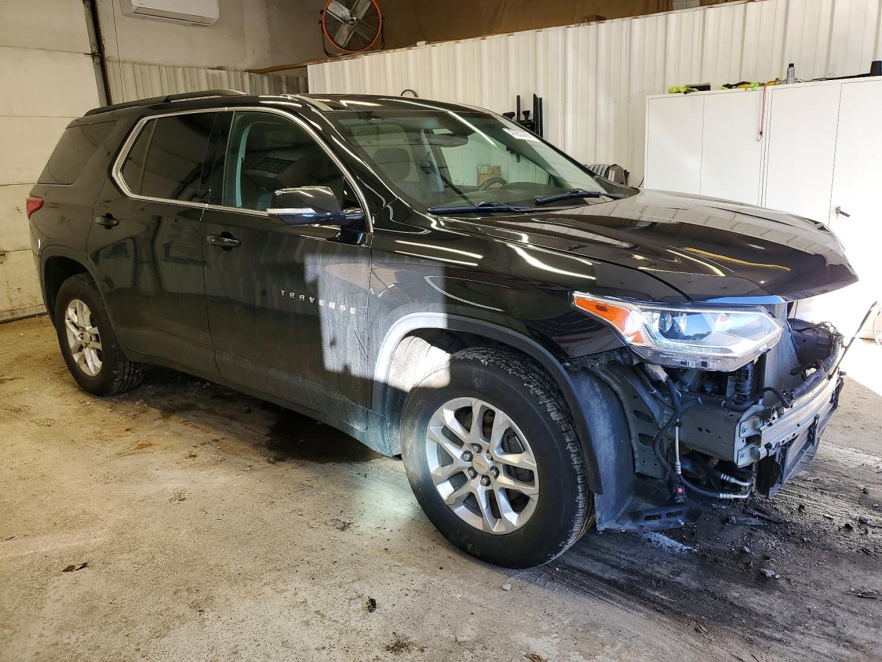2019 Chev Traverse VIN 1GNEVGKW8KJ108226 photo 4