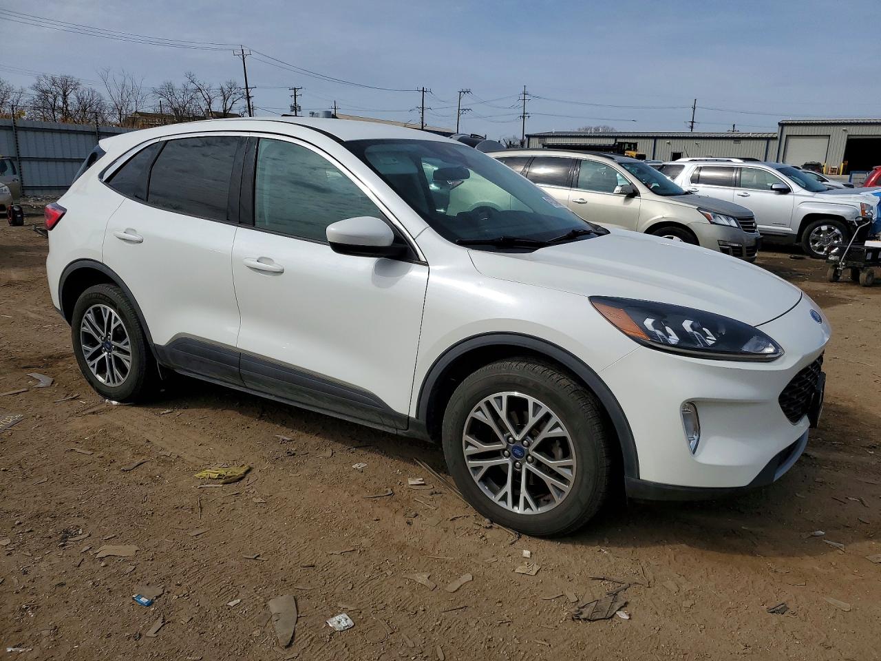 2022 Ford Escape VIN 1FMCU9H67NUB28665 photo 4