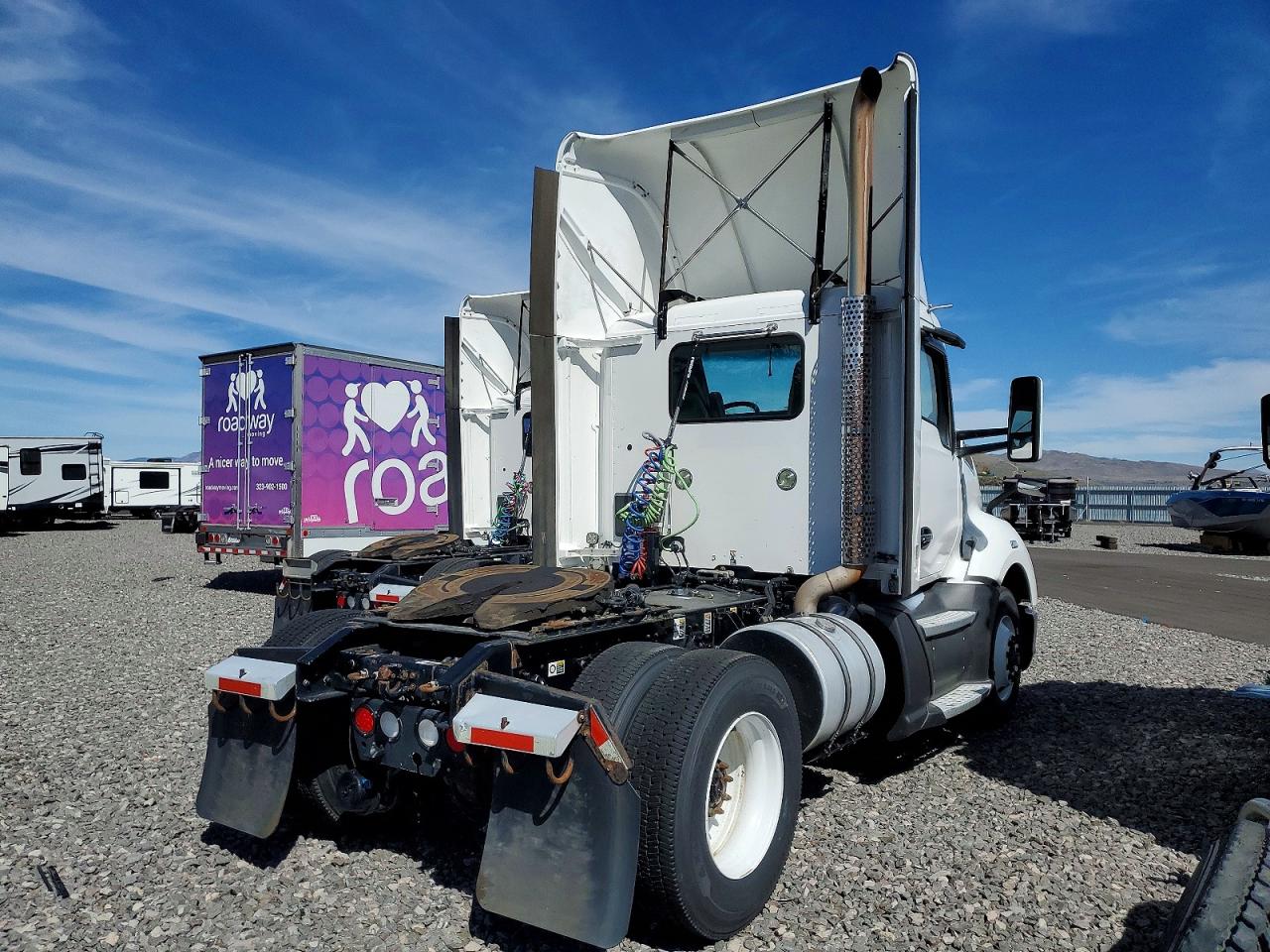 2016 KENWORTH All models VIN 1XKYA48XXGJ496667 photo 4