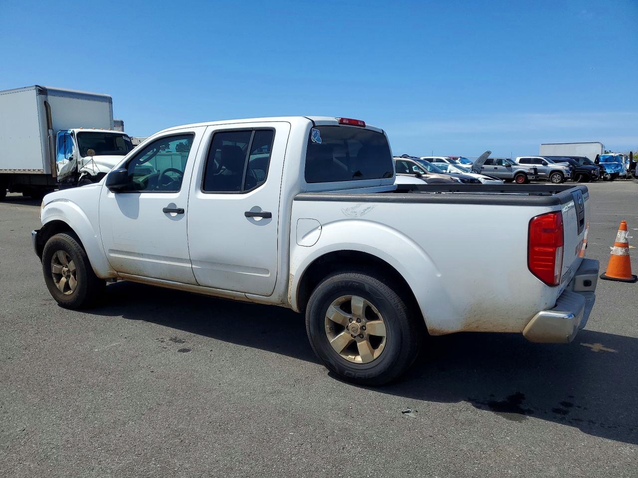 2010 NISS Frontier VIN 1N6AD0ER3AC447614 photo 2