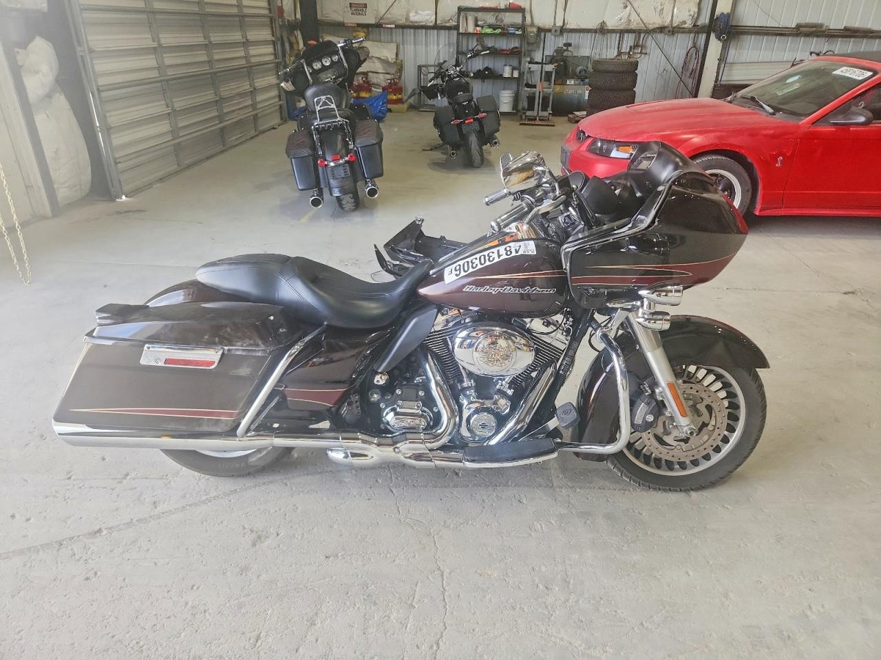 2011 HARLEY Fl VIN 1HD1KGM37BB609913 photo 1