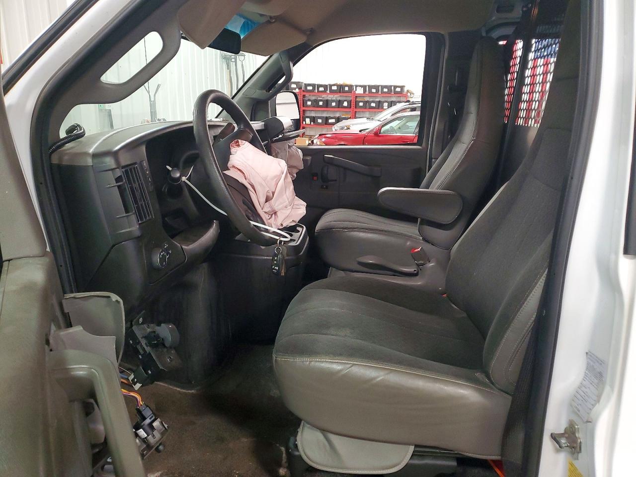 2022 CHEVROLET Express VIN 1GCWGAFP0N1223060 photo 7