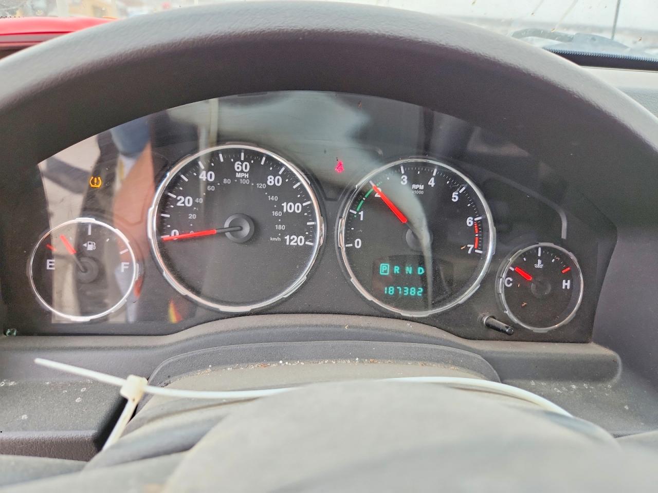 2011 Jeep Liberty VIN 1J4PN2GK7BW565469 photo 9
