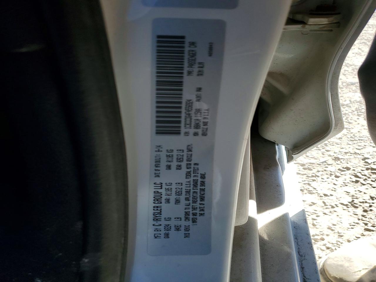 2015 200 VIN 1C3CCCDG4FN556924 photo 12