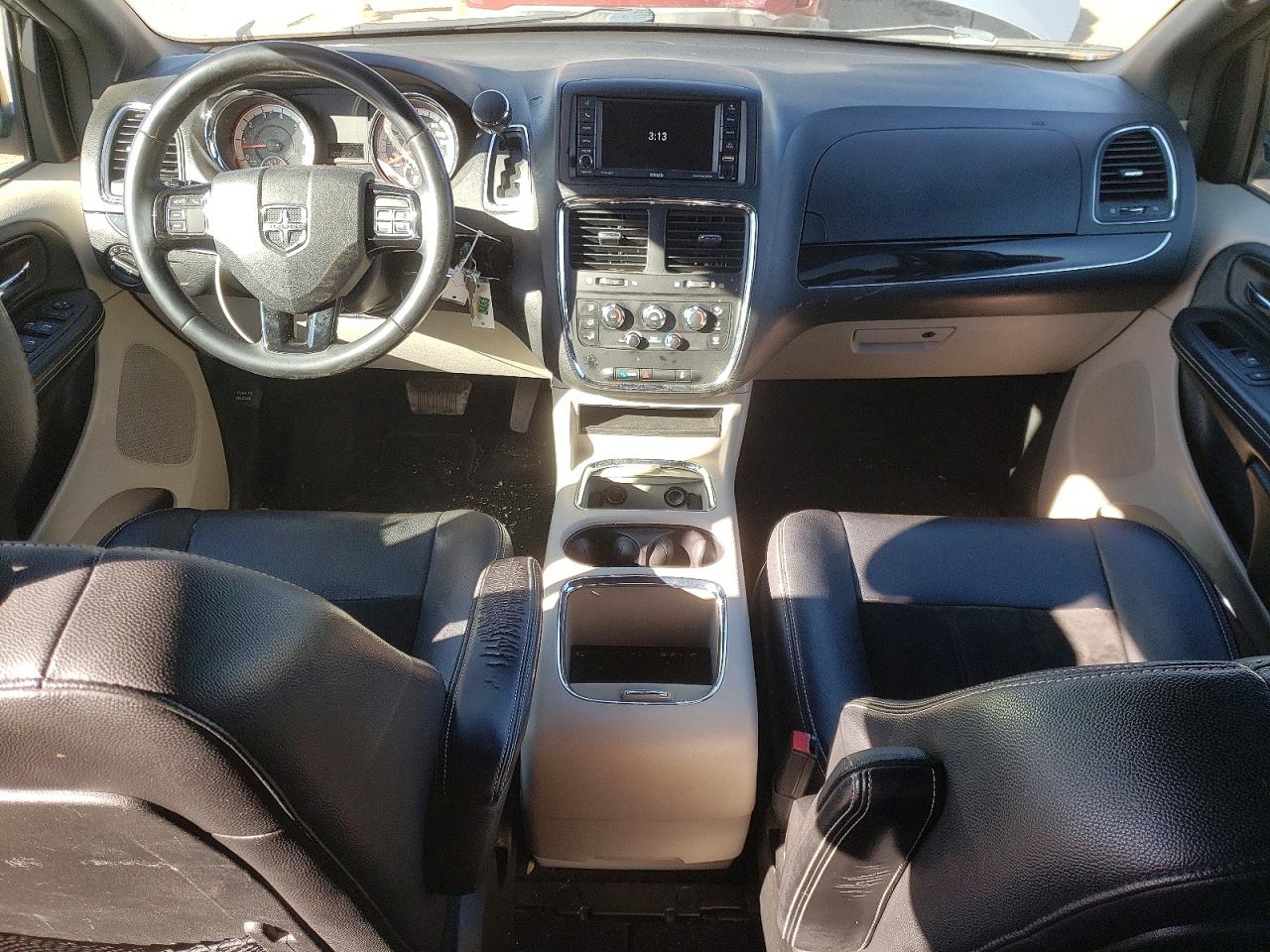 2017 Dodge Caravan VIN 2C4RDGCG2HR860979 photo 8