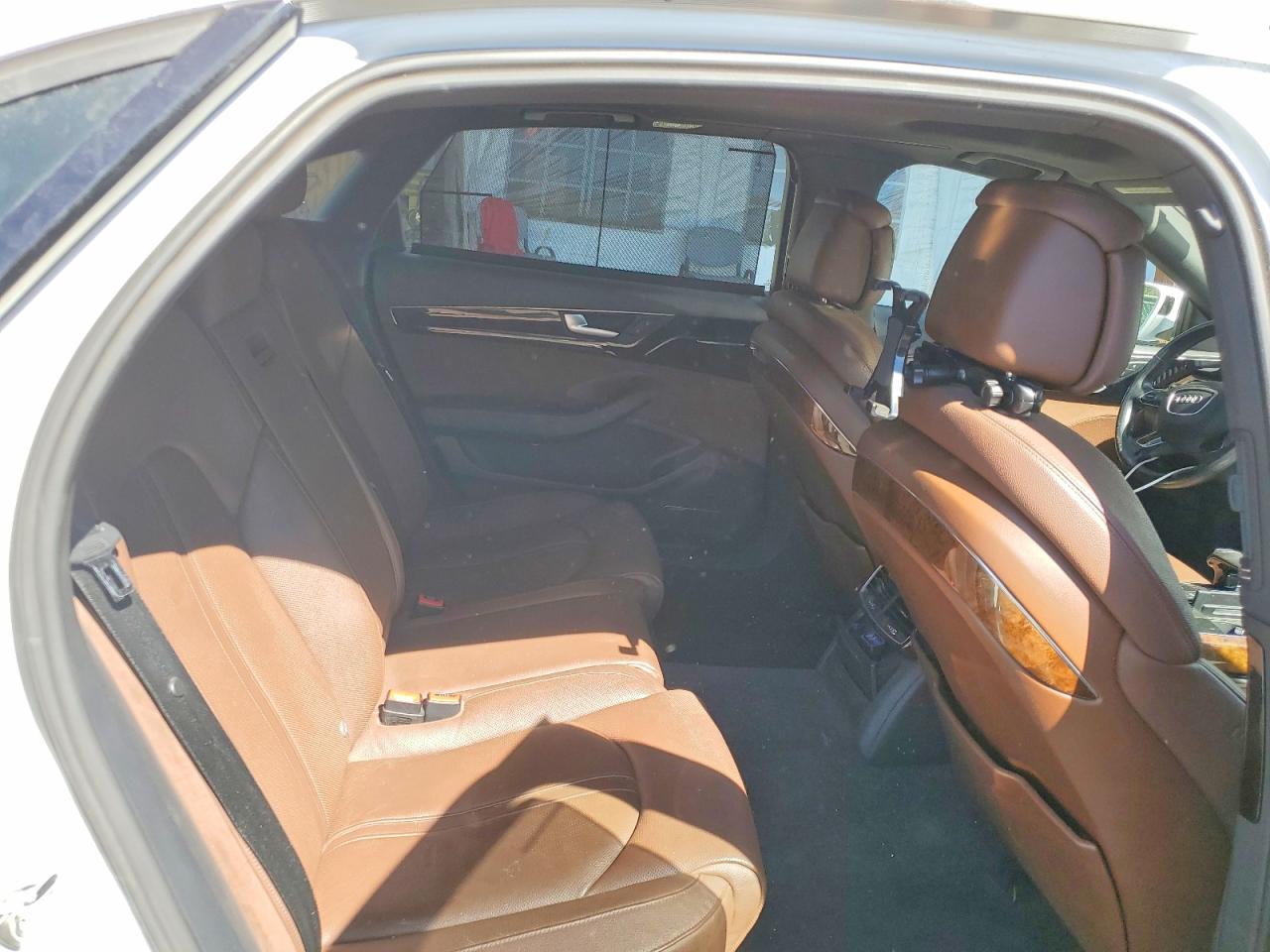 2014 AUDI A8 VIN WAURGAFD7EN008753 photo 10