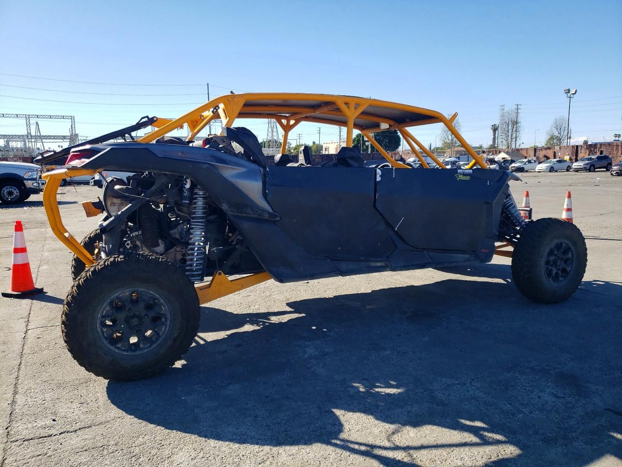 2021 Can-Am Maverick x3 max VIN 3JBVMAY26MK000589 photo 4