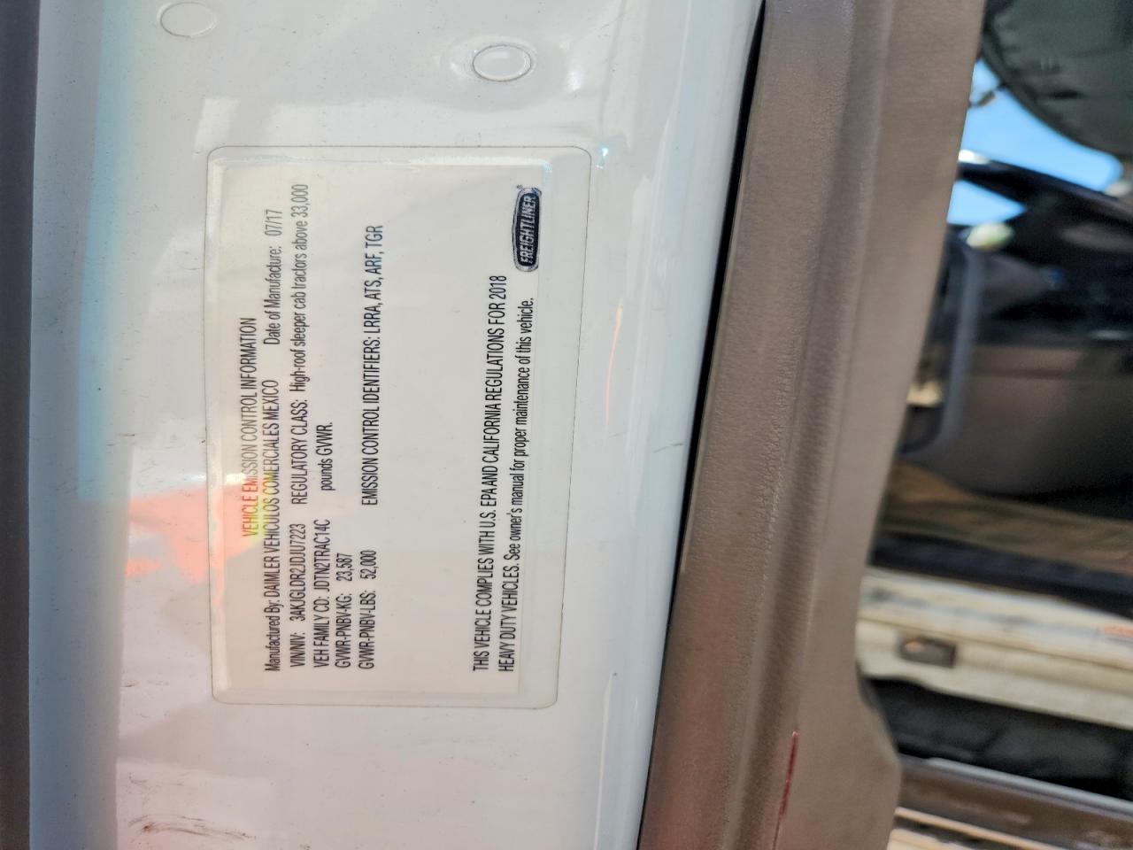 2018 FREIGHTLINER All other VIN 3AKJGLDR2JDJU7223 photo 10