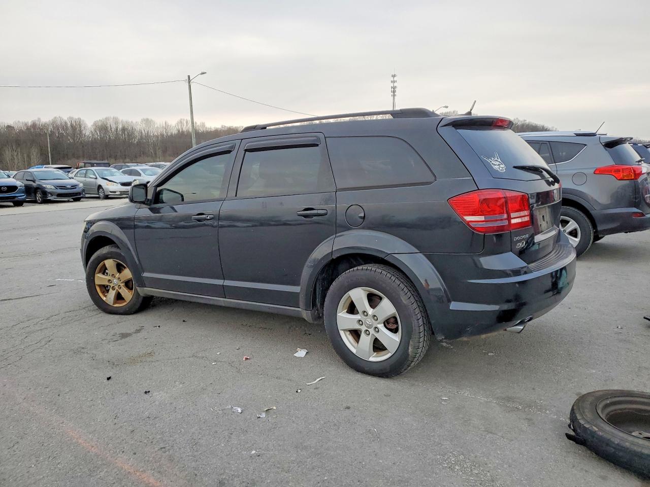 2010 Dodge Journey VIN 3D4PG5FV4AT121597 photo 2