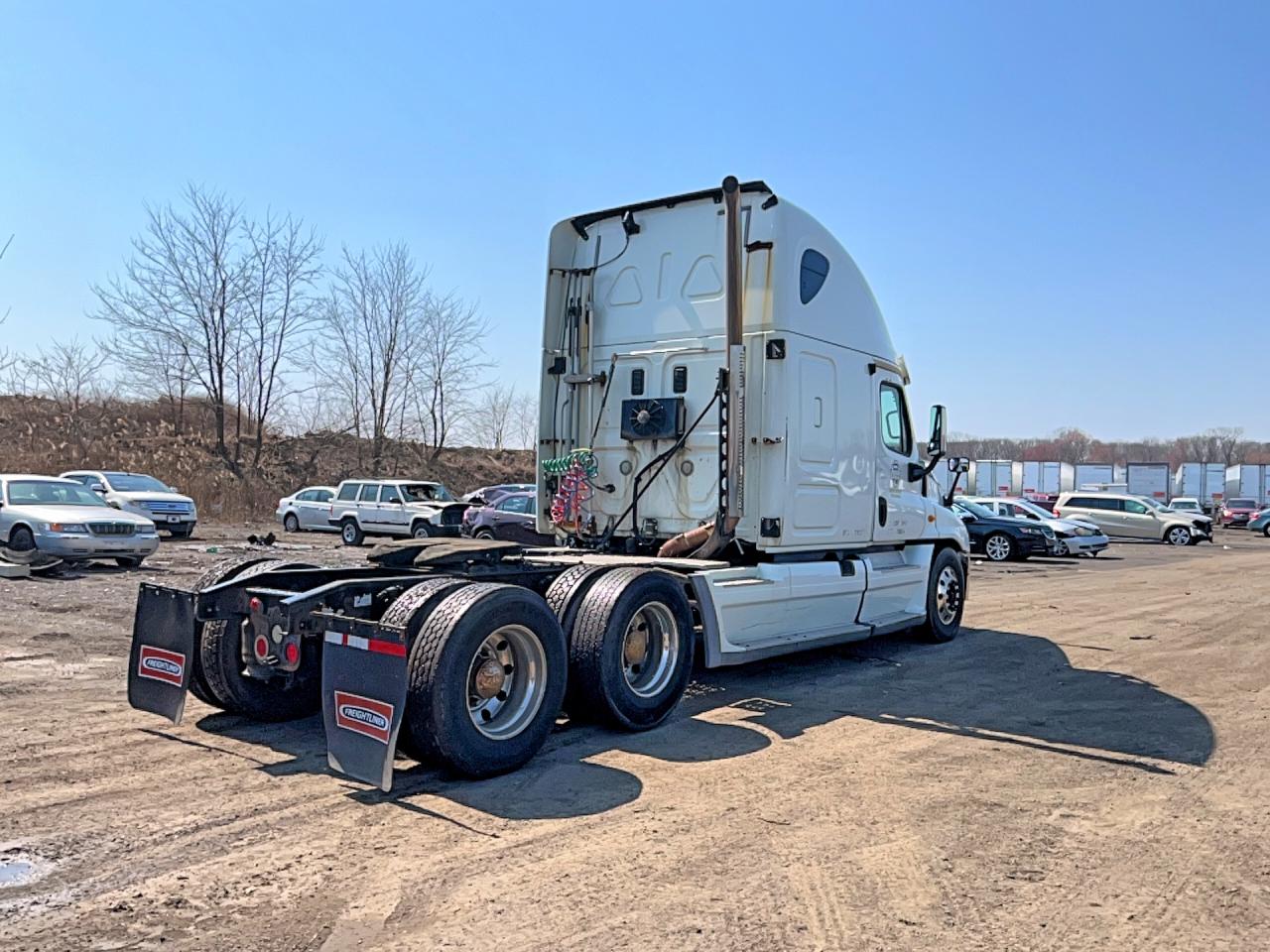 2013 FREIGHTLINER All other VIN 1FUJGLDR4DLBV8738 photo 4